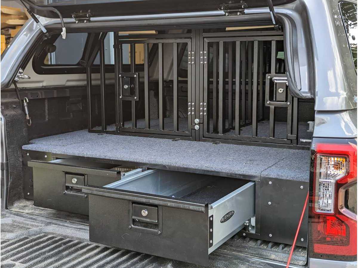 Low Lockable Dog Cage Compatible With Vans