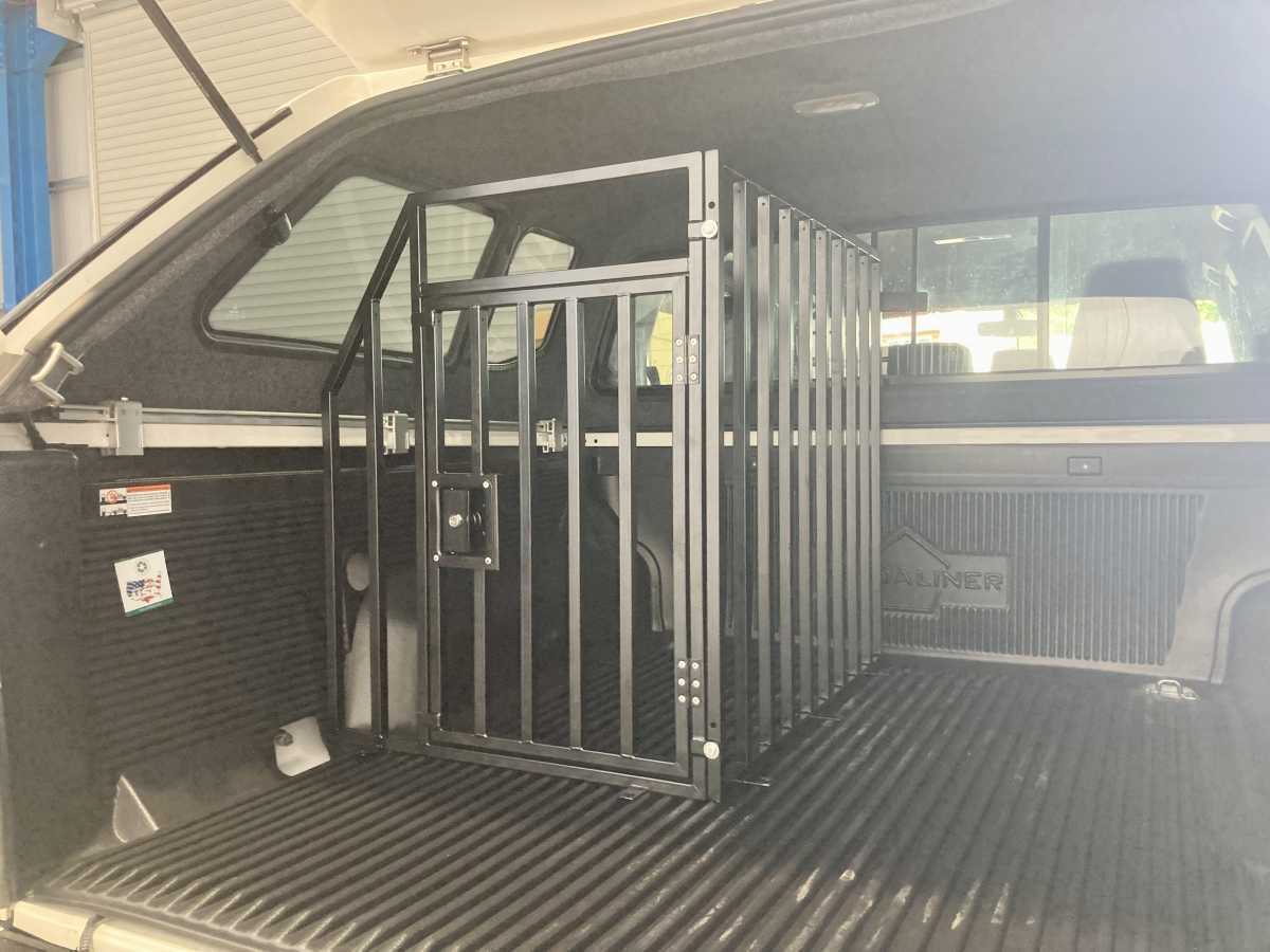Single Lockable Dog Cage for Vans